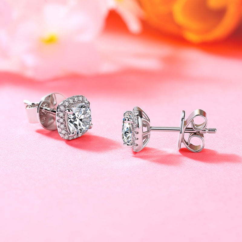 Cushion Cut 0.6 Carat Moissanite Diamond Stud Earrings 925 Sterling Silver